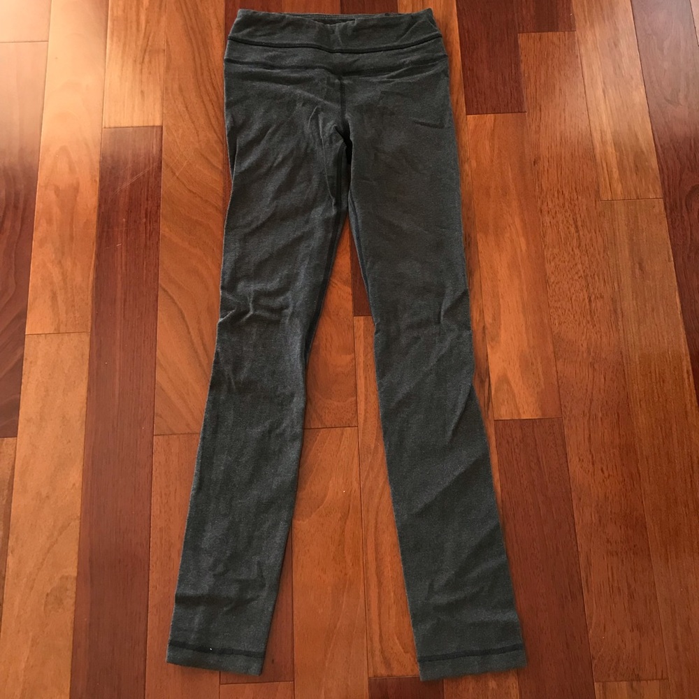 Lululemon skinny grooves grey